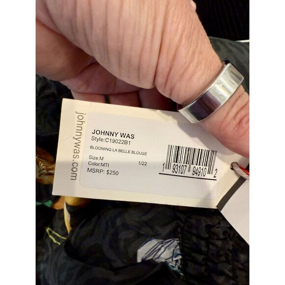 Johnny Was Blooming La Belle Silk Printed Top NWT - Size M - Picture 4 of 7